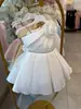 Vestido de princesa para niñas, color liso con flores tridimensionales, vestido para el primer cumpleaños de niños, disponible para dropshipping en Amazon