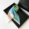 Lenço de Cabeça Transfronteiriço, Lenço de Seda, Lenço Quadrado Pequeno, Novo Estilo Versátil, Estilo Pintura a Óleo, Lenço Fino de Primavera e Outono, Lenço Decorativo de Pescoço para Mulheres