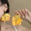 "Ilha de Férias" Flores da Primavera e Verão Longos Nicho High-end Brincos de Tarraxa Borla Estilo Feriado Mostram o Rosto Pequenos Brincos para Mulheres