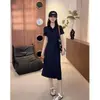 2025 Novo Verão Cor Pura Longo Azul Marinho Polo Slim Elegante Casual Versátil Estilo Coreano Vestido de Cintura