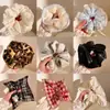 Producción personalizada de scrunchies desde la fábrica de origen, marca de scrunchies de tela, diseño y producción de muestras basados en los dibujos proporcionados, coleteros y accesorios para el cabello