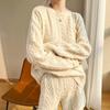 Novo Conjunto de Tricô Feminino Outono e Inverno Estilo Preguiçoso com Tranças de Lã Cashmere, Gola Redonda, Shorts Curtos, Suéter de Tricô Solto de Manga Longa