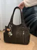 Bolsa de Gran Capacidad para Mujer 2026 Nuevo Invierno Retro Versátil Bolso Cruzado de Alta Gama Bolso de Hombro tipo Tote para Viajar de Commuter Moderno
