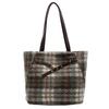 Mochila de Lã Feminina com Design Casual de Nicho 2024 Nova Estilosa Versátil Xadrez Moda para o Dia a Dia Bolsa Transversal Feminina