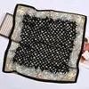 Bufanda de Terciopelo Popular Estilo Coreano Versátil Transfronteriza para Mujer en Otoño e Invierno Bufanda Cuadrada Multifuncional Chal Pañuelo para la Cabeza Cálido y Versátil Moda