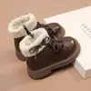Botas Martin para niñas con forro de polar, nuevo estilo invernal, con un dulce diseño de lazo tipo princesa, botines para niños, cálidas y antideslizantes, botas de cuero