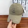Boné de Baseball Estilo Japonês para Afinar o Rosto de Mulheres, Novo Chapéu Bordado Primavera/Verão, Marca da Moda Boné de Baseball Bordado com Letra de Topo Macio para Homens