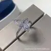 Anel de Três Folhas Harry Winston Design em Prata Esterlina Luxo Acessível Nicho de Luxo Versão Alta Original Trabalho de Precisão Único