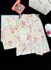 Conjunto de loungewear infantil estilo lapela, tecido fino para primavera e outono, cardigã de manga longa, pijama de algodão estilo coreano com estampa de nuvens para meninas