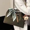 Bolso Retro de Gran Capacidad para Mujer 2025 Nuevo de Moda de Gama Alta Versátil Bolso de Hombro para Salir al Trabajo y Viajar Bolso Tote