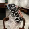 Selección transfronteriza: Funda negra cool con estampado de labios para iPhone 17, funda de teléfono transparente a prueba de golpes de cobertura total al por mayor