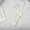 Calcetines Finos de Verano para Mujer, Calcetines Caídos con Bordado de Oso de Dibujos Animados a Media Pantorrilla, Calcetines Rayados con Letras Estilo Universitario, Algodón Puro