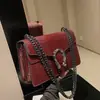 Bolsa Transversal Feminina com Corrente, Compartimentos Duplos e Aba, Bolsa Quadrada Pequena, Novo Modelo 2026, Bolsa de Couro com Estampa de Polvo, Mais Vendida no Comércio Exterior