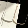 Colar Smile Cravejado de Diamantes em Prata de Lei S925 para Mulheres, Luxo Leve, Sensação de Alto Padrão, Versátil, Design de Nicho Moderno, Corrente para Clavícula Atacado
