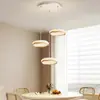 Lámpara de araña de madera de color crema estilo nórdico moderno simple para restaurante, lámpara de araña atmosférica creativa de cielo estrellado para mesa de bar, isla