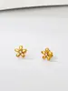 E104 Aretes de Acero Inoxidable con Diseño de Flor de Diamante Blanco Fresco y Dulce Aretes de Oro de 18 Quilates