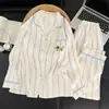 [Directo del fabricante] Algodón Nube para Mujer Cardigan de Botones Rayado con Estampado de Dachshund Conjunto de Dos Piezas para Estar en Casa