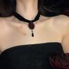 Gargantilla de Cuero Gótico con Colgante de Cruz para Mujer, Cadena de Clavícula de Moda y Elegante, Accesorio Versátil para el Cuello