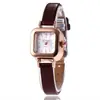 Reloj Cuadrado Pequeño de Correa Fina Estilo Coreano Lujo Ligero, Reloj para Mujer con Temperamento Artístico Retro, Versátil de Cuarzo de Alta Estética para Examen Venta al por Mayor