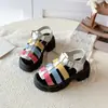Sandalias de princesa de bloques de color estilo coreano para niñas, nuevo producto de verano 2026, sandalias de playa versátiles de moda para niños, suela suave