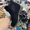 Botas Martin de talla grande para mujer transfronterizas europeas y americanas 2024 nuevo estilo británico hebilla de cinturón puntera redonda tacón cuadrado botas mujer venta al por mayor