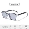 Gafas de sol poligonales exclusivas para comercio exterior, tacto de alta gama, varilla con inserción de aguja dorada, bisagra de resorte 3+2, no pellizcan la cara