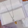Collar Cuadrado Geométrico Lujo Ligero Nicho Sentido de Alta Gama Cadena para Clavícula Temperamento Fresco y Refinado Collar Versátil para el Día a Día