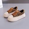 Zapatillas de Lujo con Estampado de Leopardo para Mujer Primavera 2026 Nuevos Zapatos Casuales de Suela Gruesa para Mujer Estilo Coreano Zapatillas Versátiles Xm-Sh516