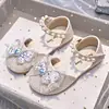 Sandalias para Niñas Zapatos de Princesa de Suela Blanda Nuevo Estilo Verano 2026 Cola de Pez Lazo Pedrería Semisandalias Adecuadas para Edades de 3 a 12 Años