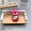 Boneca fofa de urso morango celebridade online lã chaveiro de urso morango pingente de mochila chaveiro de boneca atacado