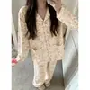 Conjunto de pijama para mujer de manga larga y pantalón largo, de algodón suave tipo anti-bolitas, se puede usar afuera como ropa casual para estar en casa. (Oro