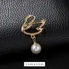 Broche Anti-exposição Alfinete Decote Peito Artefato sem costura Elegante Alto Padrão Alfinete Fixo para Roupas Acessórios para Mulheres