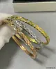 Versão de Luxo da Pulseira Acolchoada Cococruch Estilo Chanel, Banhada a Ouro Amarelo Rosa 18K, Aberta, Versões Larga e Estreita, Totalmente Cravejada com Diamantes