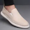 En stock Estilo Japonés Transpirables Zapatos Casuales para Hombre Otoño e Invierno Nuevos Zapatos para Hombre Estilo Coreano Mocasines Slip-on Cuero Genuino Zapatos Blancos para Hombre