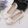 Zapatos Planos para Mujer 2026 Primavera y Otoño Estilo Nuevo Zapatos para Mujer Boca Baja Mocasines Verano Cuero Suave Zapatos de Madre Suela Suave Antideslizante Zapatos Planos