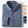 Camisa masculina xadrez de manga longa, elegante e fácil de cuidar, 100% algodão de fibra longa de Xinjiang, estilo business casual.