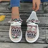 2026 Sapatos Casuais Planos Femininos de Lona com Cadarço Sapatos de Tecido Femininos Primavera e Outono Novos Europeus e Americanos Tamanho Grande Sapatos Femininos