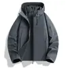 Jaqueta Soft Shell Primavera e Outono 2026 Nova Chegada Corta-vento Impermeável para Corrida Camping com Capuz Gola Alta Peça Externa