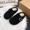 Zapatos de suela gruesa de punta cerrada 2026 sin cordones para exteriores con forro de felpa peluda invierno nuevos pantuflas de algodón pantuflas de media caña casual para mujer
