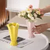 Vaso de cerâmica cor creme para sala de estar, hall de entrada, decoração de mesa, pequeno vaso estilo ins para arranjo de flores, recipiente hidropônico para flores