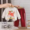 Conjunto de Ropa de Otoño para Niños 2026 Nuevo Estilo Sudadera de Dibujos Animados de Primavera y Otoño para Niños Conjunto Elegante de Dos Piezas Ropa Moderna y Tendencia para Bebés