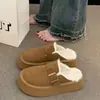 Chinelos externos femininos estilo Birkenstock com forro de fleece, nova coleção outono/inverno 2026, alta moda, populares para casa, sola grossa, aumento de altura, design de meia-chinelo fechado