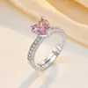 Anel de Cobre Sonhador Ultra-Brilhante Exquisito com Micro-Incrustações de Diamante para Mulheres, Estilo Francês de Luxo Leve com um Toque de Alto Padrão, Anel Aberto Super de Conto de Fadas e Lindo