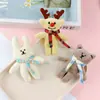 Muñeca de Dibujos Animados Bufanda Linda Colgante de Reno Navideño Colgante de Oso de Peluche Babero Accesorios de Disfraz de Conejo
