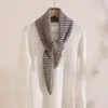 Bufanda unisex de mezcla de lana a rayas con bloques de color, diseño de otoño e invierno, chal de punto, calentador de cuello cálido y casual, moderno