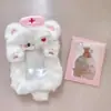 Libro Rojo Mismo Estilo Perrito Batido Peluche Porta Tarjetas para Tarjeta de Comida y Tarjeta de Autobús 3 Pulgadas Pequeño Almacenamiento de Tarjetas Estuche Protector Bolso Colgante