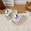 Pantufas de pelúcia xadrez de desenho animado fofas para crianças, pantufas internas para meninas, forradas com fleece para aquecimento, adequadas para dormitórios de estudantes e perfeitas para outono e inverno