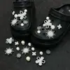 Decoraciones DIY para Zapatos Crocs: Accesorios de Pedrería de Saturno, Nuevos Encantos 3D Versátiles y Creativos para Zapatos, Desmontables