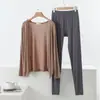 Conjunto de Duas Peças de Moda Casa Nova Primavera e Verão para Mulheres, Conjunto Casual de Camisa com Proteção Solar Solta Fina e Leggings