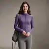 Conjunto de Yoga de Colorblock de Alta Gama Morado Cardigan con Cremallera y Cuello Alto Gris Pantalones de Yoga Ajustados de Tacto Nude de Cintura Alta